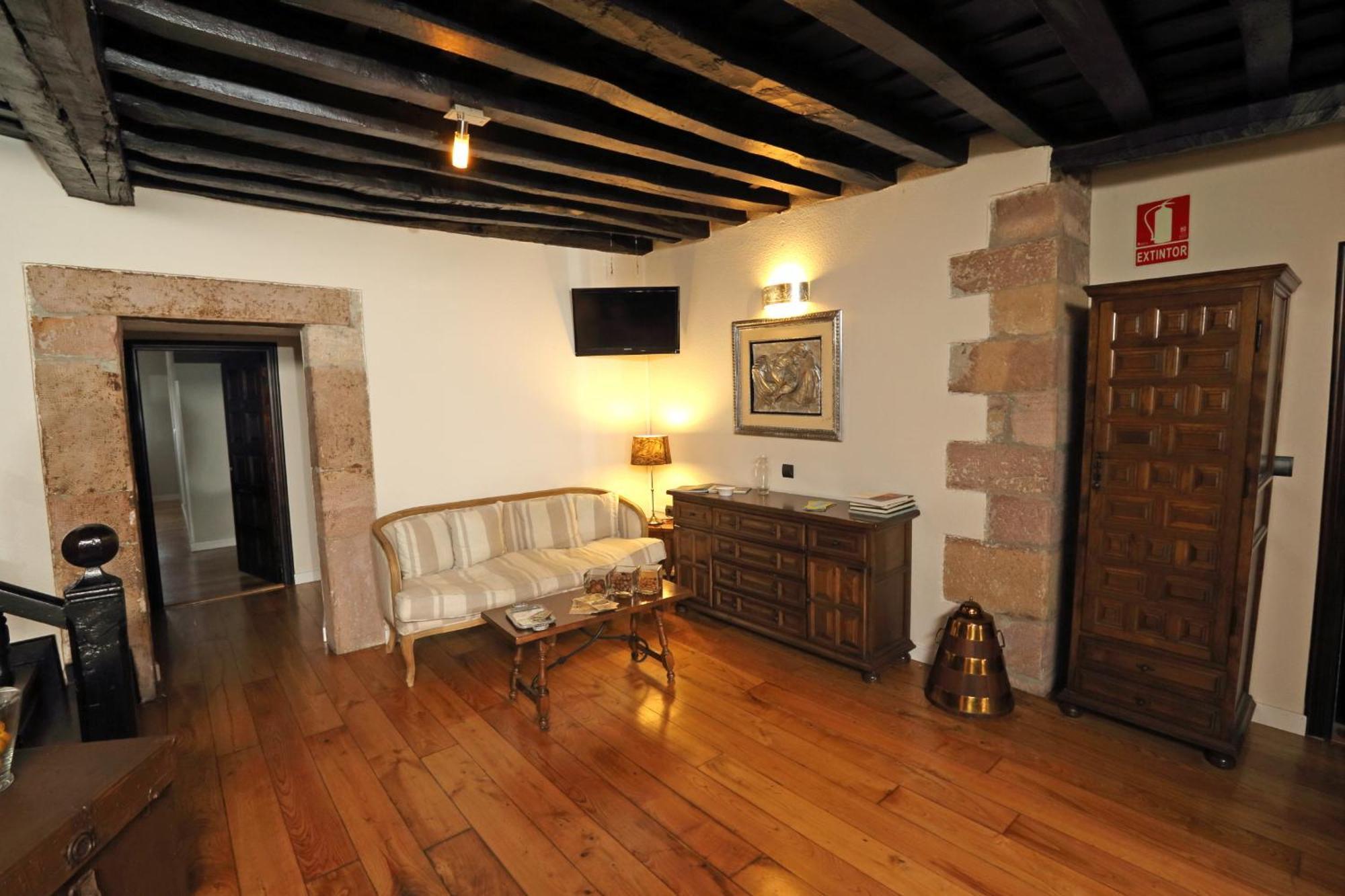 Apartamentos Santa Lucia Кабесон-де-ла-Саль Экстерьер фото